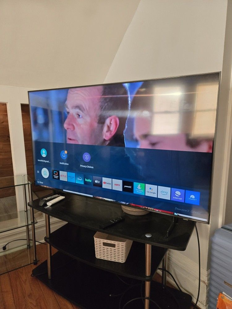 Samsung 43 inch Smart TV