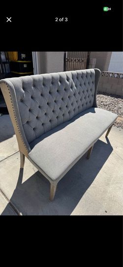 Beautiful table bench great condition