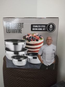 NIB never opened stackable mixing bowl set