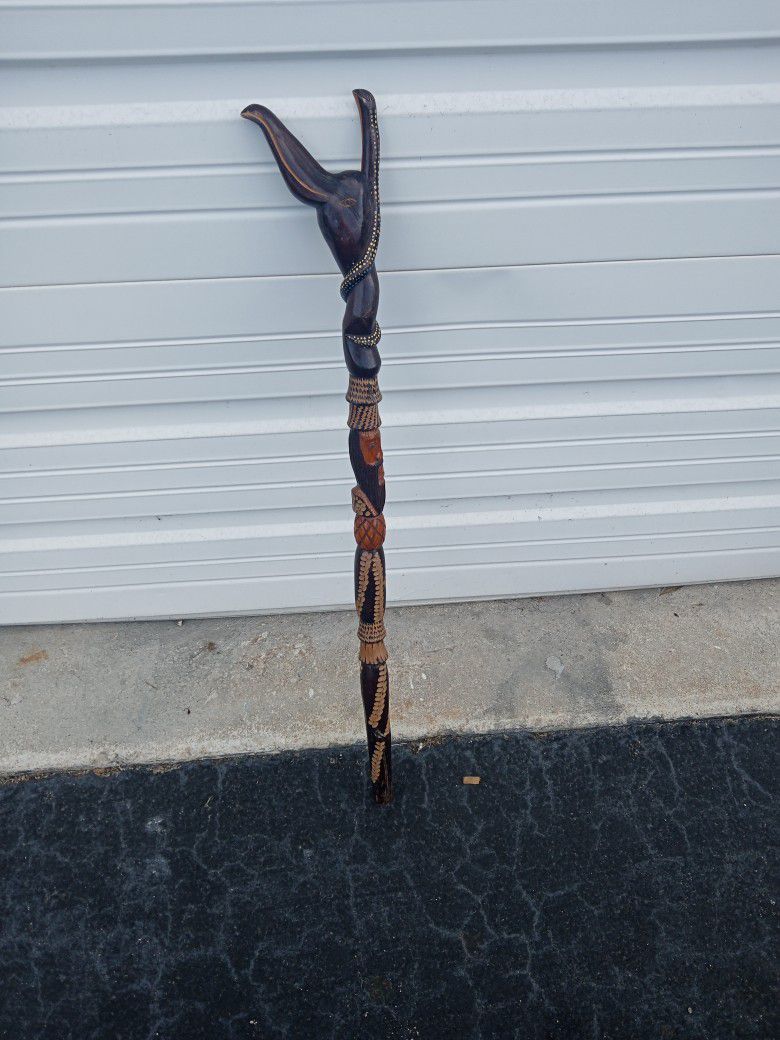 Nice 30-in Tall Carved Walking Cane Or Smash Someone Over The Head Cane