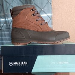Magellan Boys Boots Sz 2