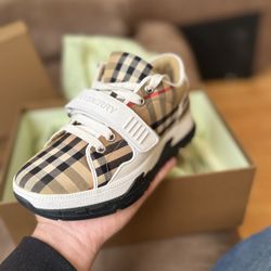 Burberry Shoes  