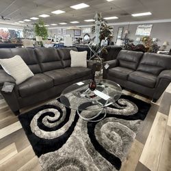 2 Pc Sofa And Loveseat 