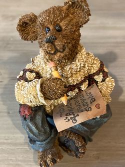 Oliver Wendell... Love Letters" figurine from The Bearstone Collection by Boyds Bears, style #227740.