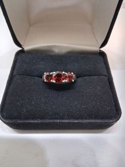 925 STERLING SILVER WITH 3 RUBY STONES