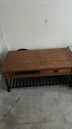 Dresser/desk