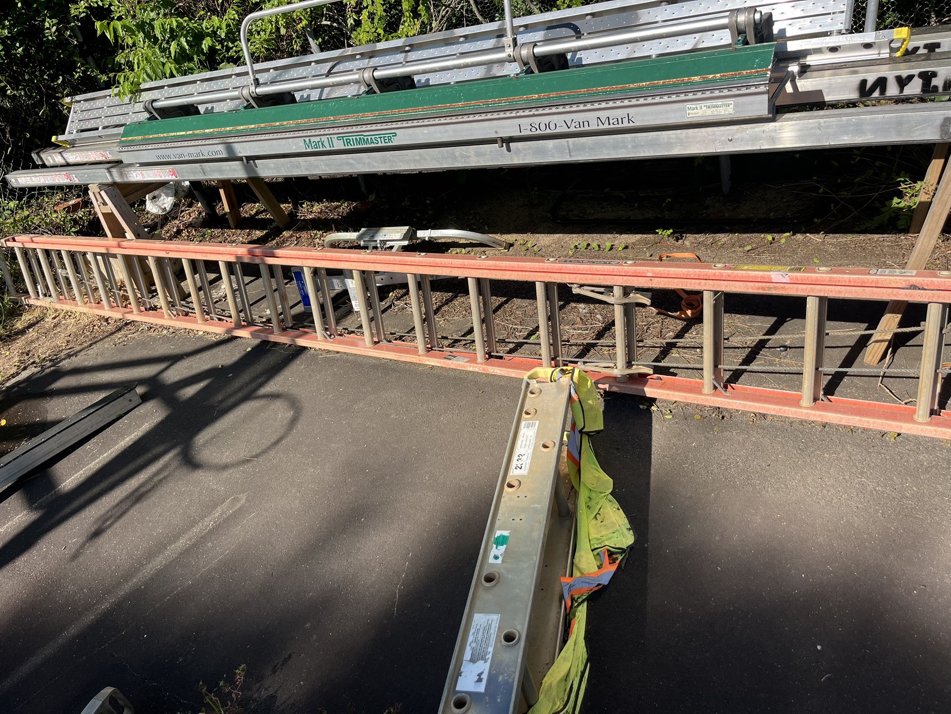 Ladders 40 Ft