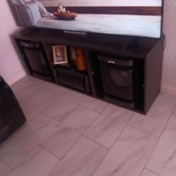 Tv stand