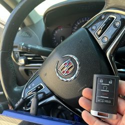 New Car Key / Remote Control / Fobic Key / Keyless System 