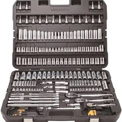 Dewalt Socket & Ratchet Kit 100+ Attachments 