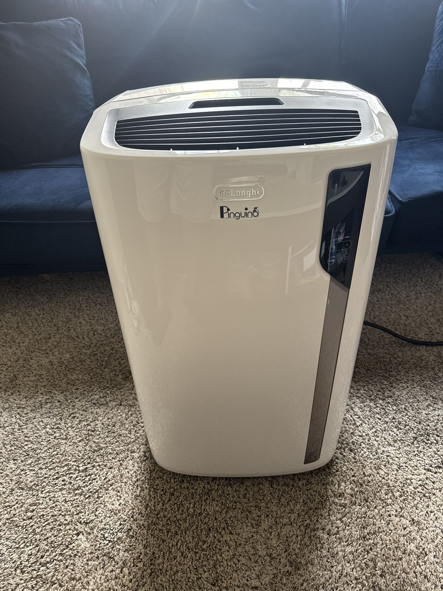 Portable, A/C  4 in 1 with Fan, Heater, & De- Humidifier