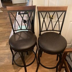 Set Of Barstools Seat Cushion Covers Have Tiny Punctures From Cat Claws As Shown In Second Picture 