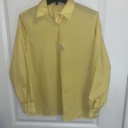Foxcroft Women’s Pinstripe Long Sleeve Button Dress Shirt/Blouse. Size, 6