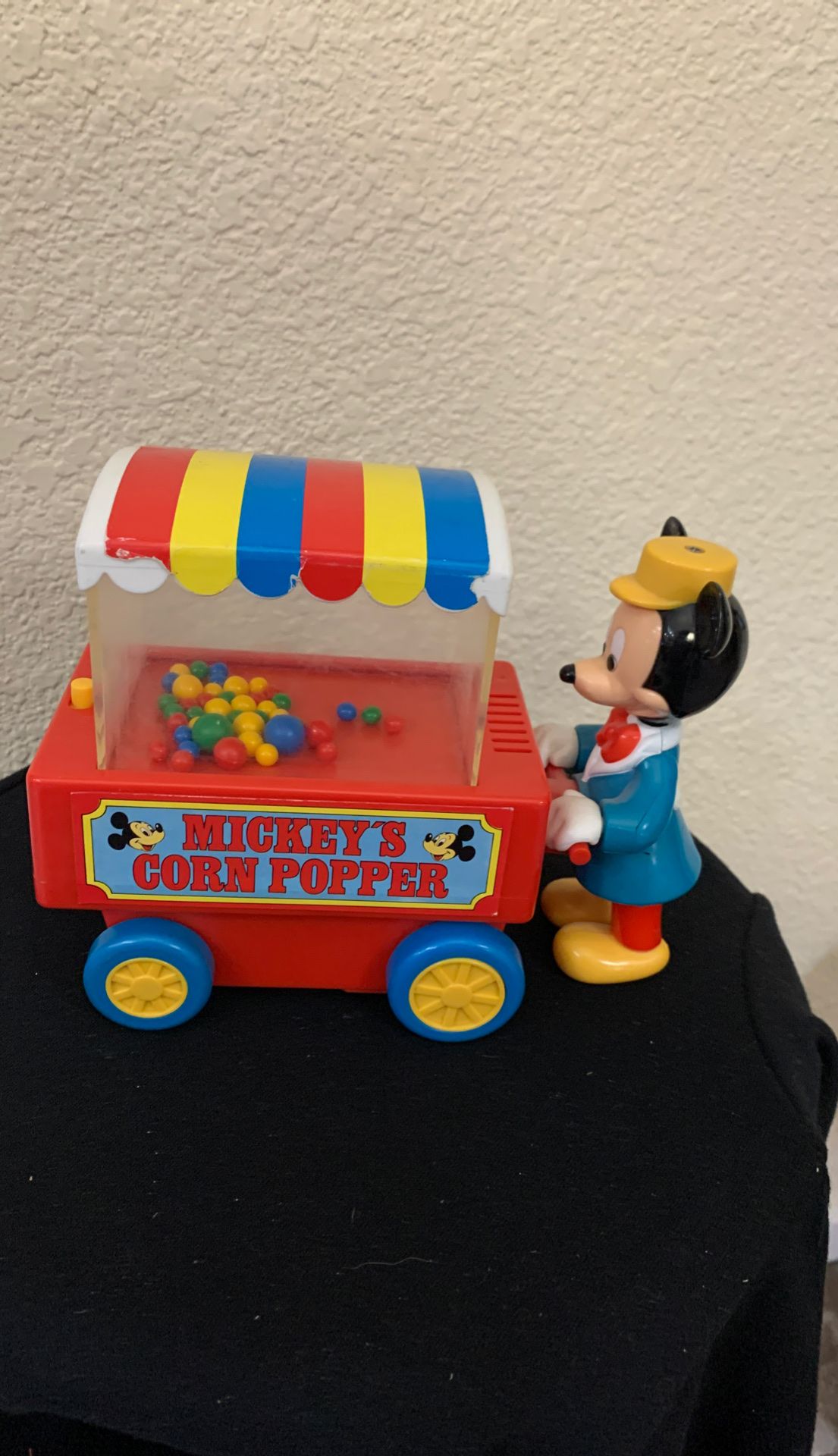 Mickey Mouse corn popper toy