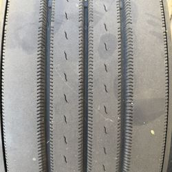 Bridgestone r213 295/75 r22.5