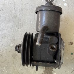 Power Steering Pump For Mercedes Benz 280SE/SEL 4.5L 69-72