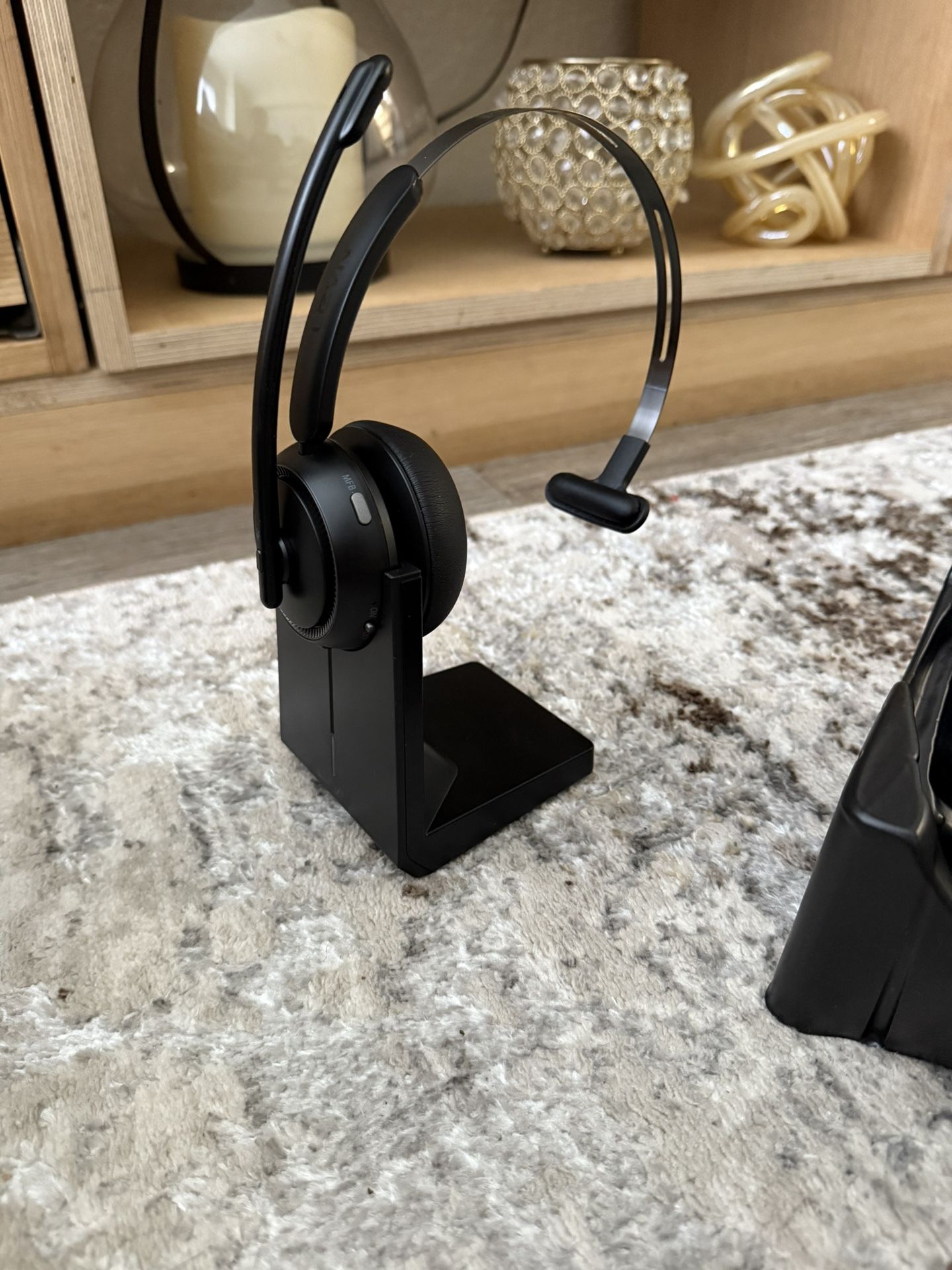 LEVN Wireless Headphones