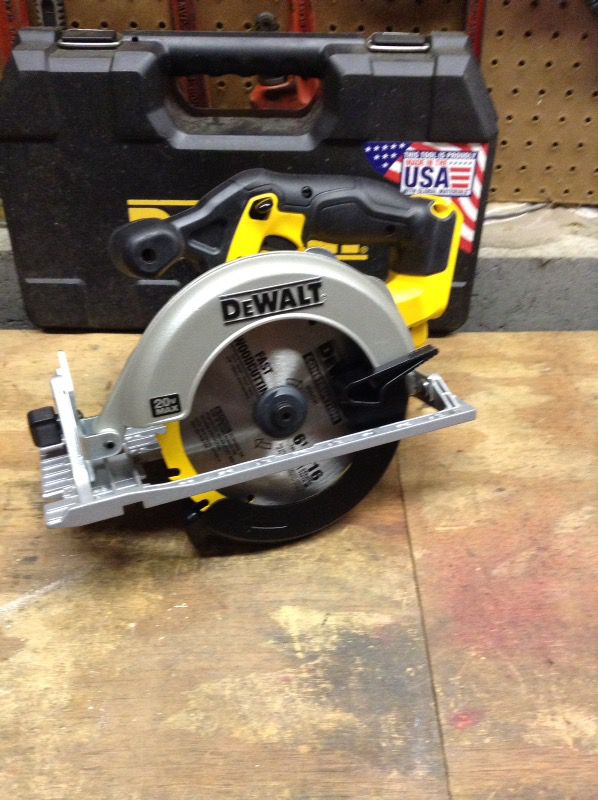 Dewalt 20 V circular saw