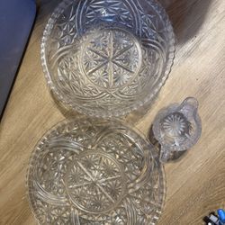 Beautiful Vintage Glass Serving Set
