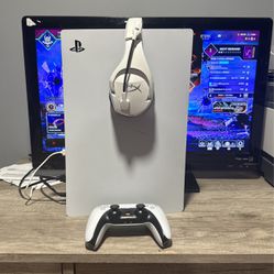 PlayStation 5 With Wireless Hyper X Headset
