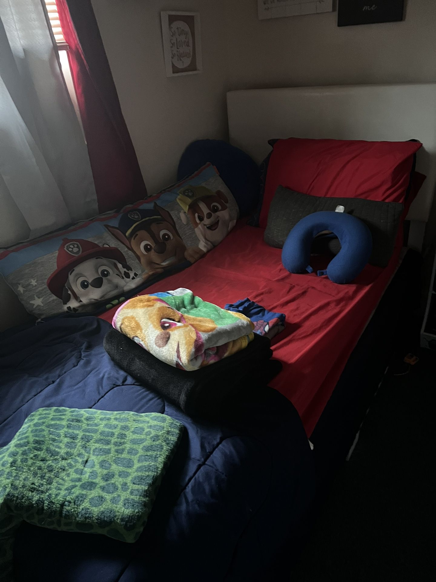 Kids Twin Bedroom Set 
