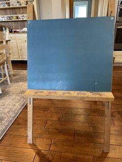 Easel
