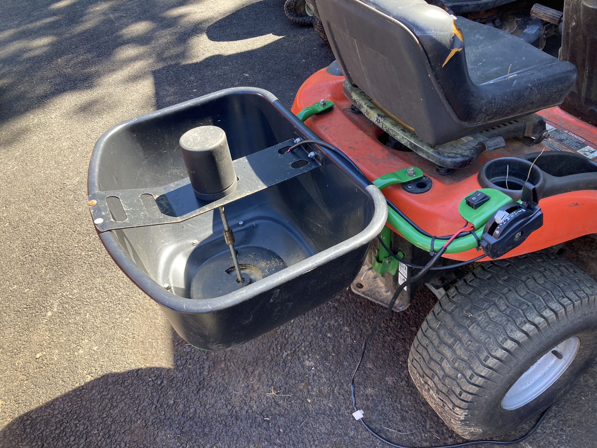 John Deere Rider Electric Broadcast Spreader 