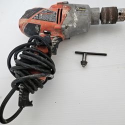 Black & Decker DR550 Corded 1/2" Drill 7 Amp Heavy Duty Type 3 - Tested Working