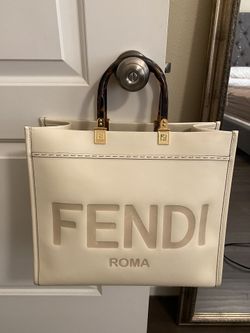 Fendi Roma Olive Green Bag for Sale in Pico Rivera, CA - OfferUp