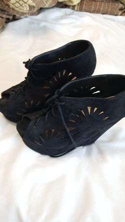 Women's shoes
