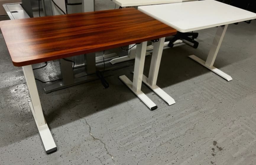 ELECTRIC HEIGHT ADJUSTABLE DESKS *can deliver*