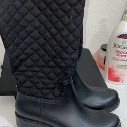 Andrea rain  boots Size 6 Wore Twice 