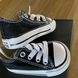 Converse Size  2  