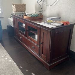 TV stand 