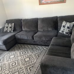 Sectional Couch 