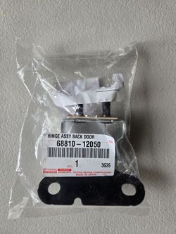 Toyota Corolla 2019-2024 Toyota (contact info removed)050 Rear Right Liftgate Hinge