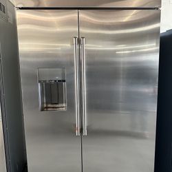 GE caf 48 built in refrigerator water and ice dispenser for Sale in