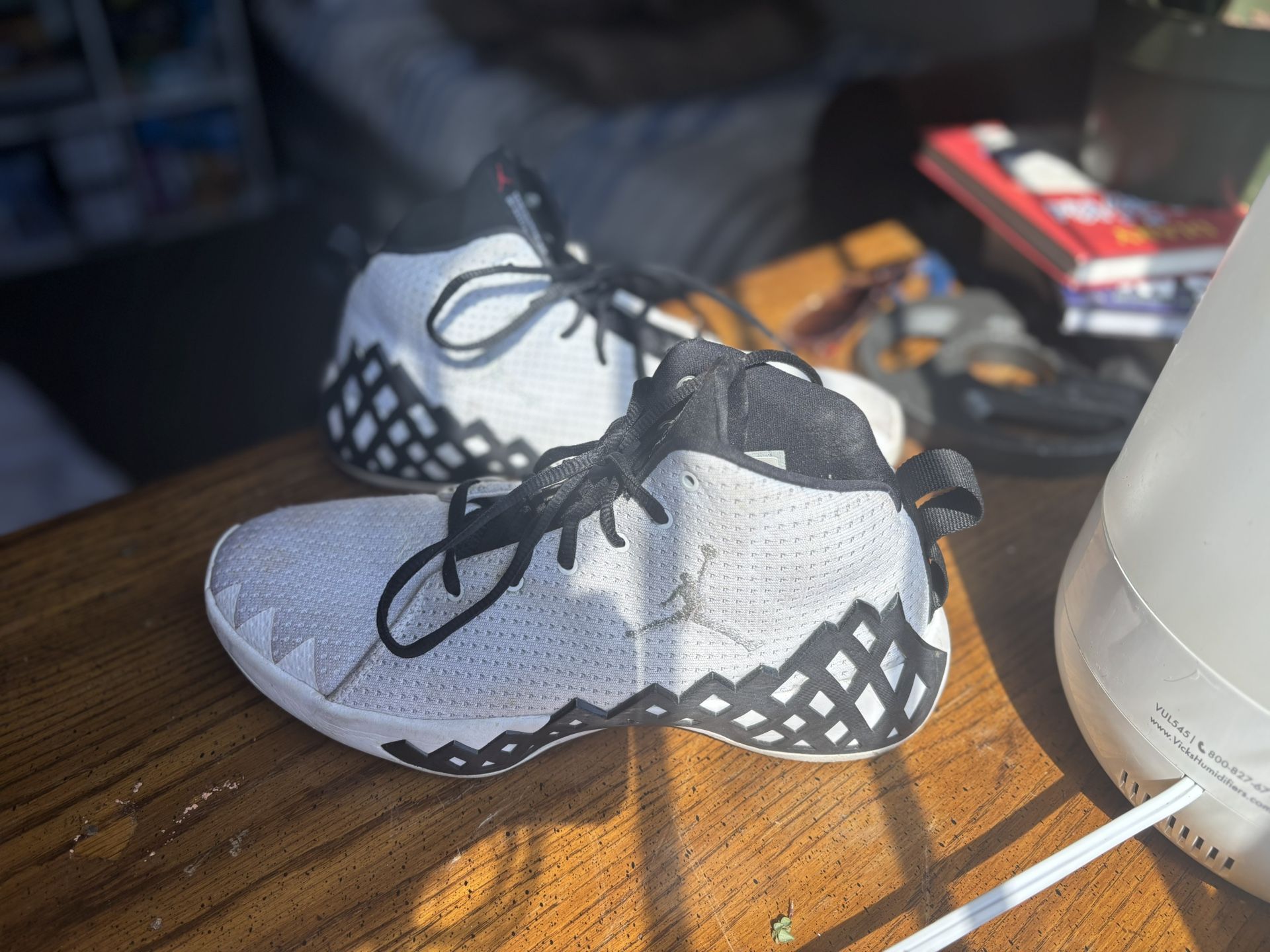 Jordan Jumpman Diamond Mid Sneakers(Used)