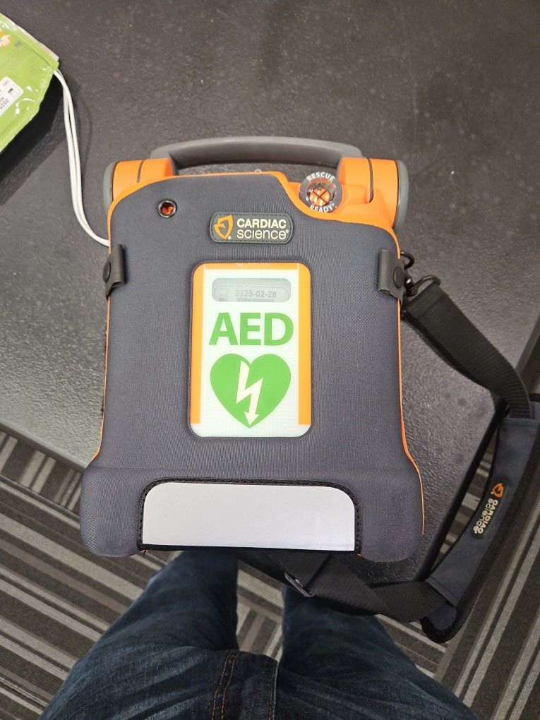 Cardiac Science Power Heart G5 AED Used.