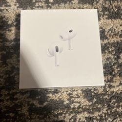 Air Pods 2nd Generation Mint Condition In Plastic 