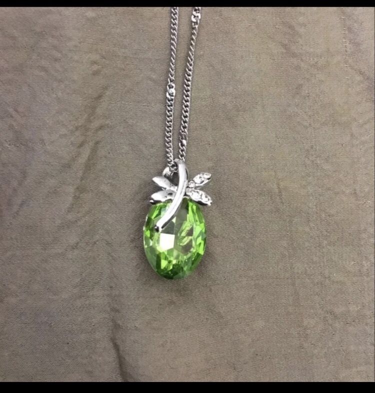 WGP Swarovski elements pineapple necklace