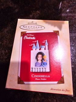 Hallmark Keepsake Disney Cinderella Photo Holder Ornament