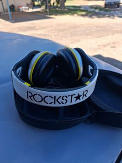 Scosche
Rockstar bluetooth headphones