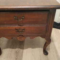 Old THOMASVILLE TABLE CHEST