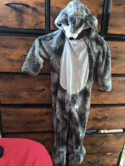 $5 kid's wolf costume size 4/5