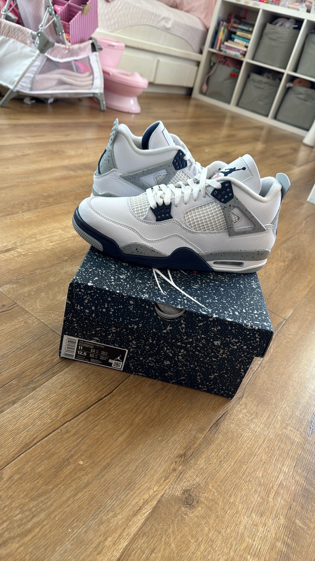 Jordan 4