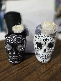 Day of the Dead Sugar Skull Figurine Set