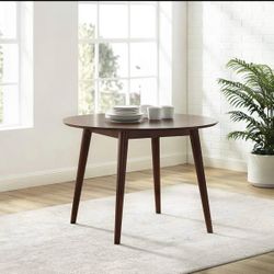 Landon Crosley Round Dining Table