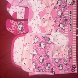 Hello Kitty New Born Gift Set
