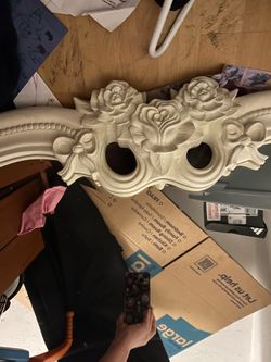 Large Vintage White Heart-Shaped Beveled Wall Mirror With Roses